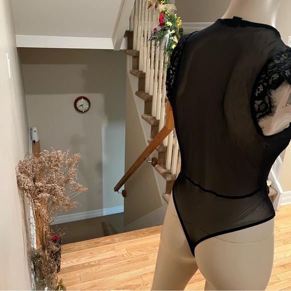⭐️SOLD⭐️COPY - Revamped black mesh & lace bodysuit 💜 - Picture 5 of 8